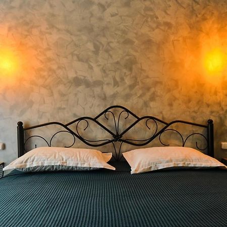 Hotel Hi Астана Esterno foto