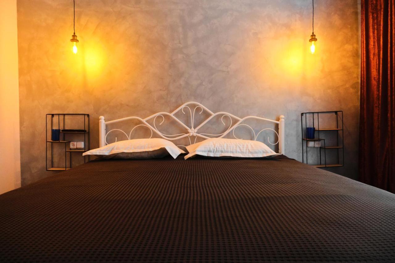 Hotel Hi Астана Esterno foto